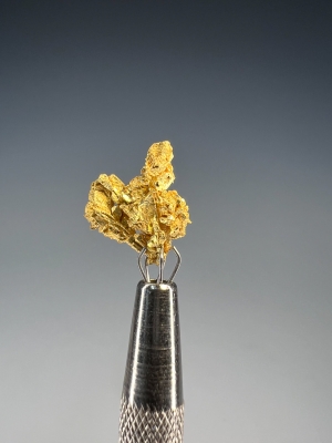 Gold from Round Mountain Mine, Toquima Range, Nye County, Nevada, USA [db_pics/update7/ML00945c.jpg]