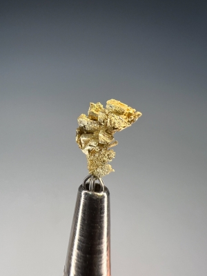 Gold from Round Mountain Mine, Toquima Range, Nye County, Nevada, USA [db_pics/update7/ML00951a.jpg]