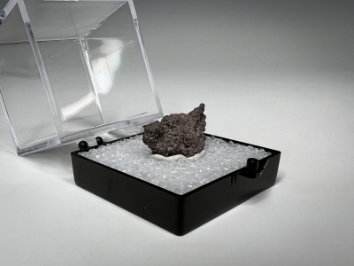 Chlorargyrite from Coeur d'Alene District, Shoshone County, Idaho, USA [db_pics/update7/ML00961d.jpg]