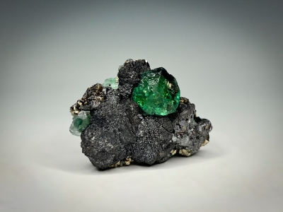 Fluorite, Sphalerite & Pyrite from Atacocha Mine, Cerro de Pasco, Pasco, Peru [db_pics/update7/ML00972c.jpg]