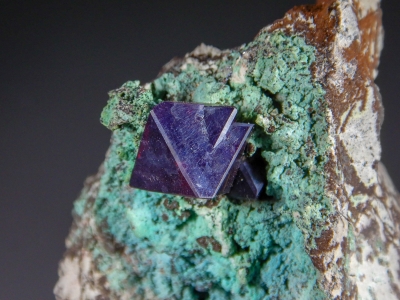 Cuprite from Mashamba, West Shaba, Zaire [db_pics/zowater/DZ2204b.jpg]