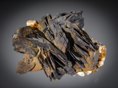 Goethite ps. after Siderite with Topaz on Albite from 2nd Mesabl Claim, Park County, Colorado, USA [db_pics/zowater/DZ3202a.jpg]