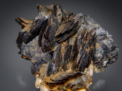 Goethite ps. after Siderite with Topaz on Albite from 2nd Mesabl Claim, Park County, Colorado, USA [db_pics/zowater/DZ3202b.jpg]