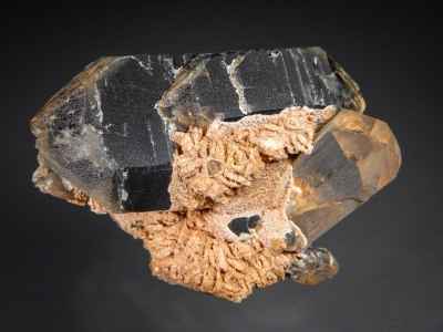Topaz with Smoky Quartz from Nercinsk District, Transbaikalia, Russia [db_pics/zowater/DZ3305a.jpg]