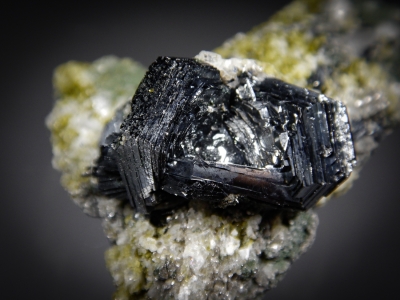 Hematite from Niaslo, Basha Valley, Gilgit-Baltistan, Pakistan [db_pics/zowater/DZ4103b.jpg]