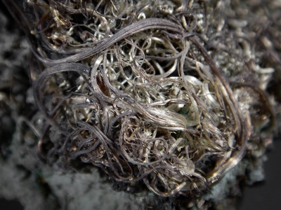 Silver on Acanthite from Imiter Mine, Quarzazate Province, Morocco [db_pics/zowater/DZ4205b.jpg]