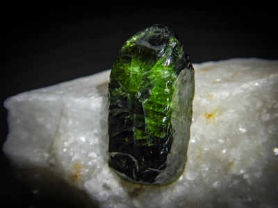 Diopside from Fargon Meeru, Kokcha Valley, Badakhshan, Afghanistan [db_pics/zowater/DZ4307b.jpg]