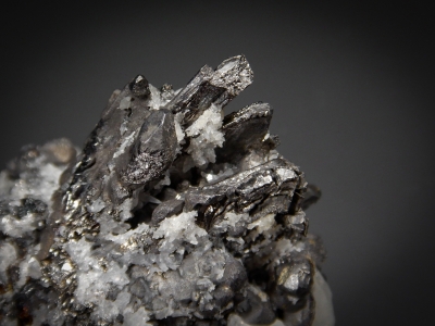 Hessite with Quartz from Botes, Alba County, Romania [db_pics/zowater/DZ5502b.jpg]