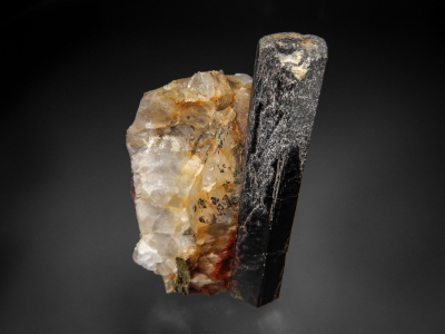 Reibeckite on Quartz from St. Peters Dome, El Paso County, Colorado, USA [db_pics/zowater/DZ5602a.jpg]