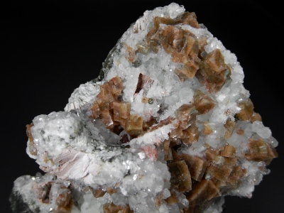 Chabazite with Calcite on Matrix from West Paterson, New Jersey, USA [db_pics/zowater/DZ5603c.jpg]